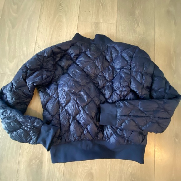 Navy TNA Bomber Puff | Aritzia - Picture 6 of 7